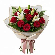Букет цветов из:  Лилии и Розы #REPLACE_PRED# Подтёсово