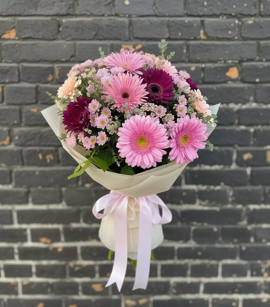 Букет цветов из: Герберы и Хризантемы в Подтёсово