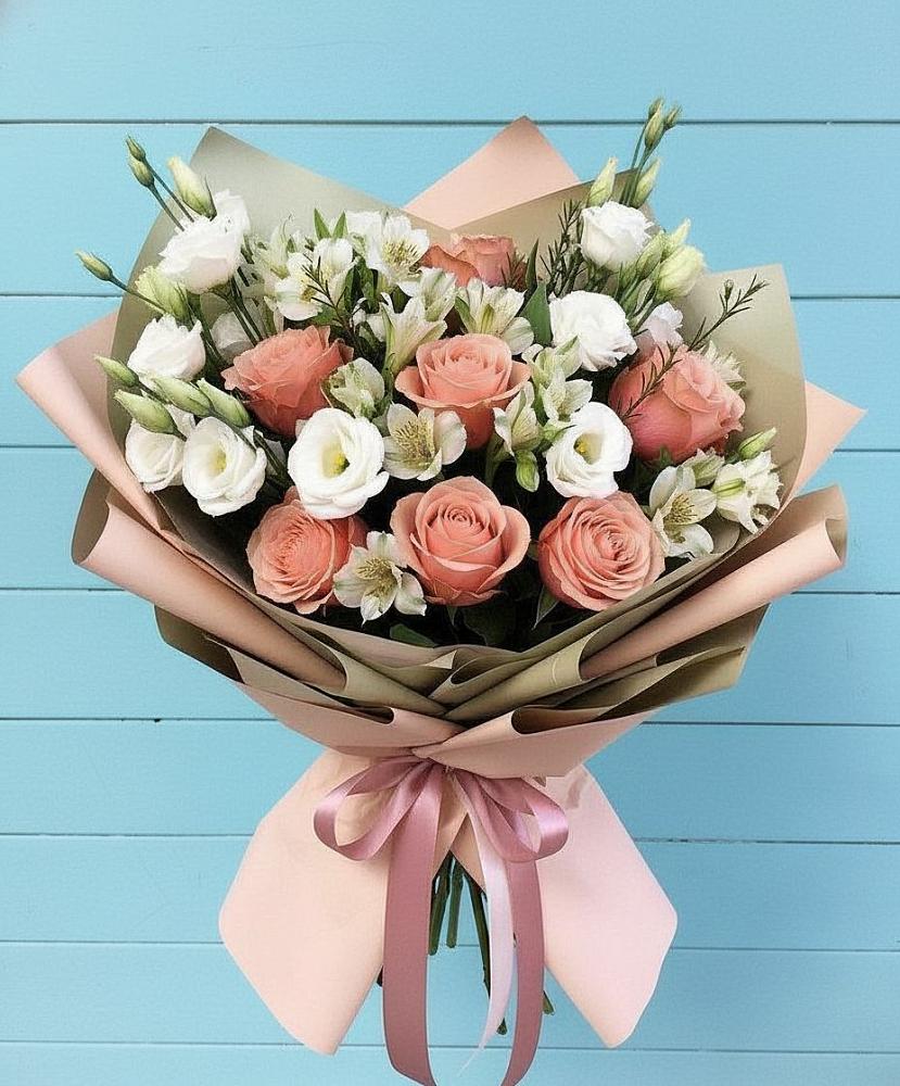Букет цветов из: Розы, Альстромерии и Лизиантусы в Подтёсово