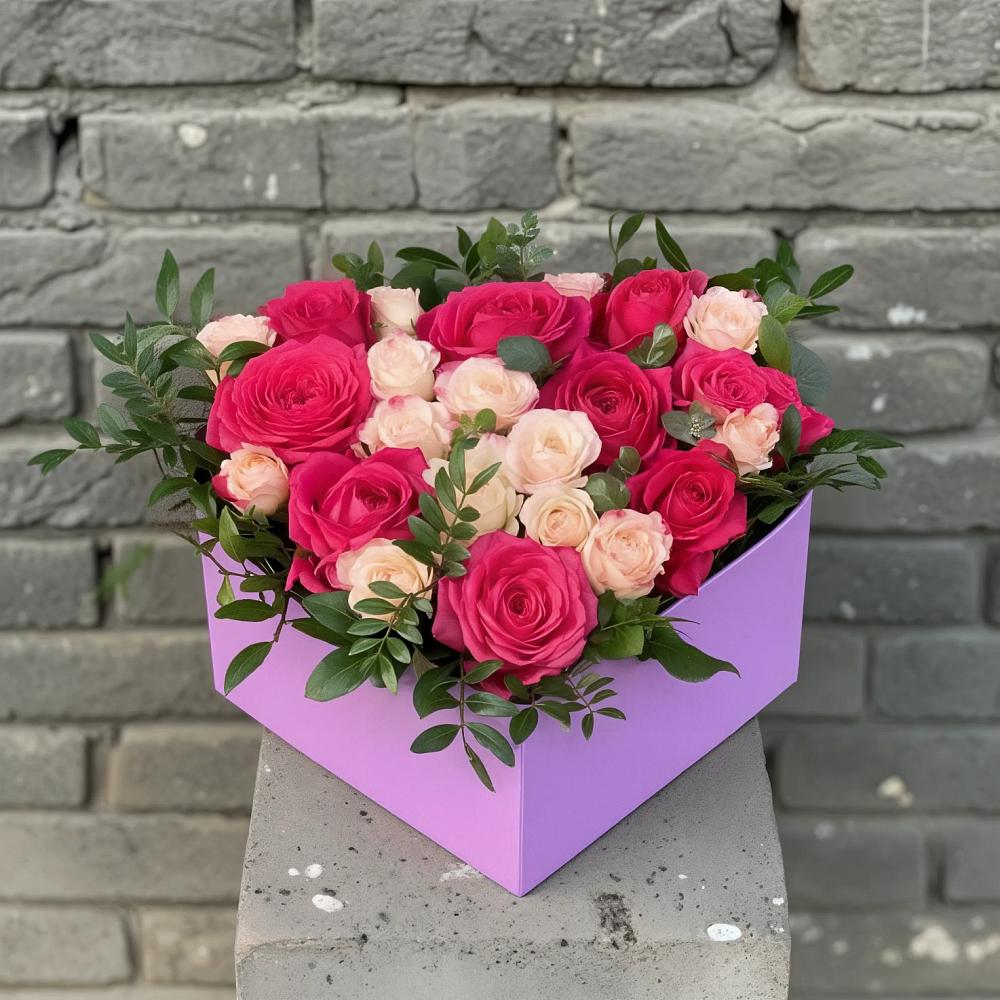 Цветочная композиция из Розы в коробке в Подтёсово