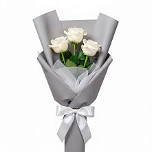 Букет 3 белые розы в Подтёсово