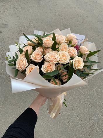 Букет Кремовые розы Латте в Подтёсово