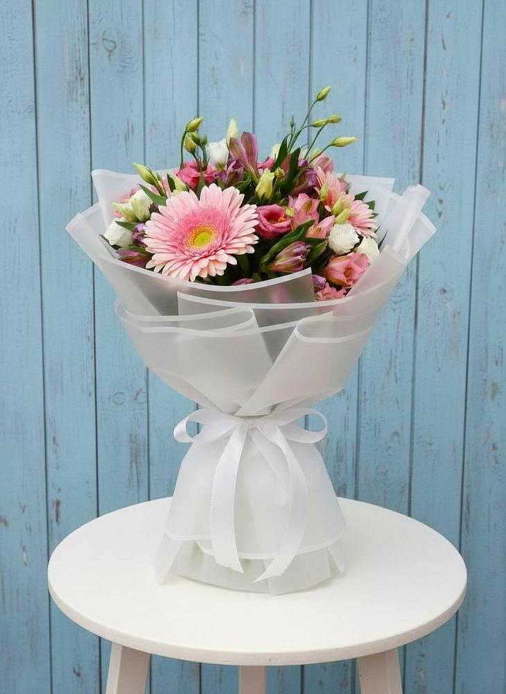 Букет цветов из: Герберы, Альстромерии и Лизиантусы в Подтёсово