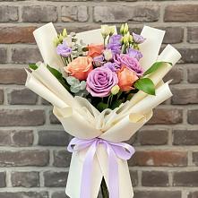 Букет цветов из:  Лизиантусы и Розы #REPLACE_PRED# Подтёсово