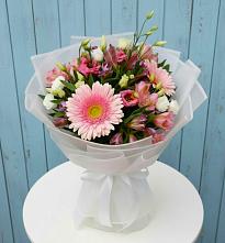 Букет цветов из:  Герберы, Альстромерии и Лизиантусы в Подтёсово