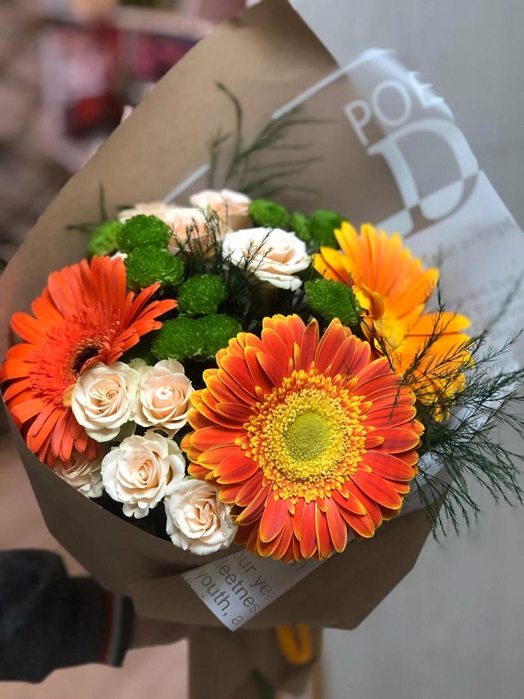 Букет цветов из: Герберы, Хризантемы и Розы в Подтёсово