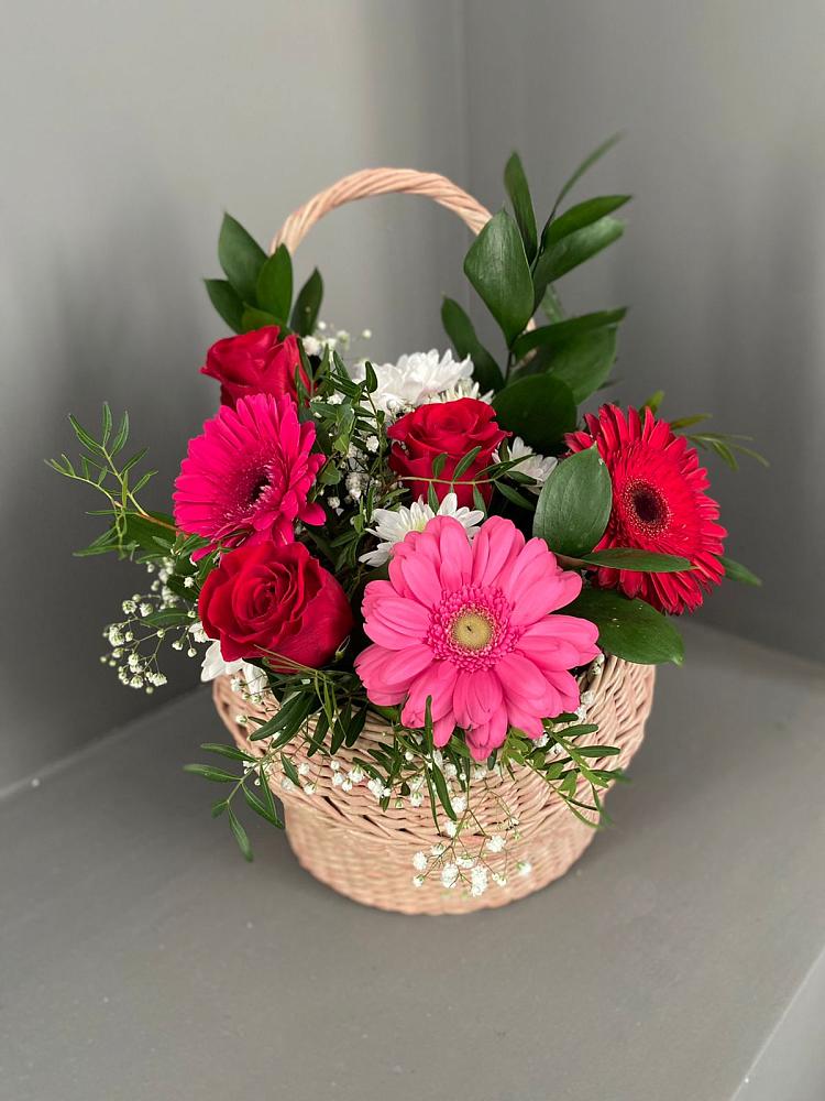 Цветочная композиция из Розы, Хризантемы и Герберы в корзине в Подтёсово