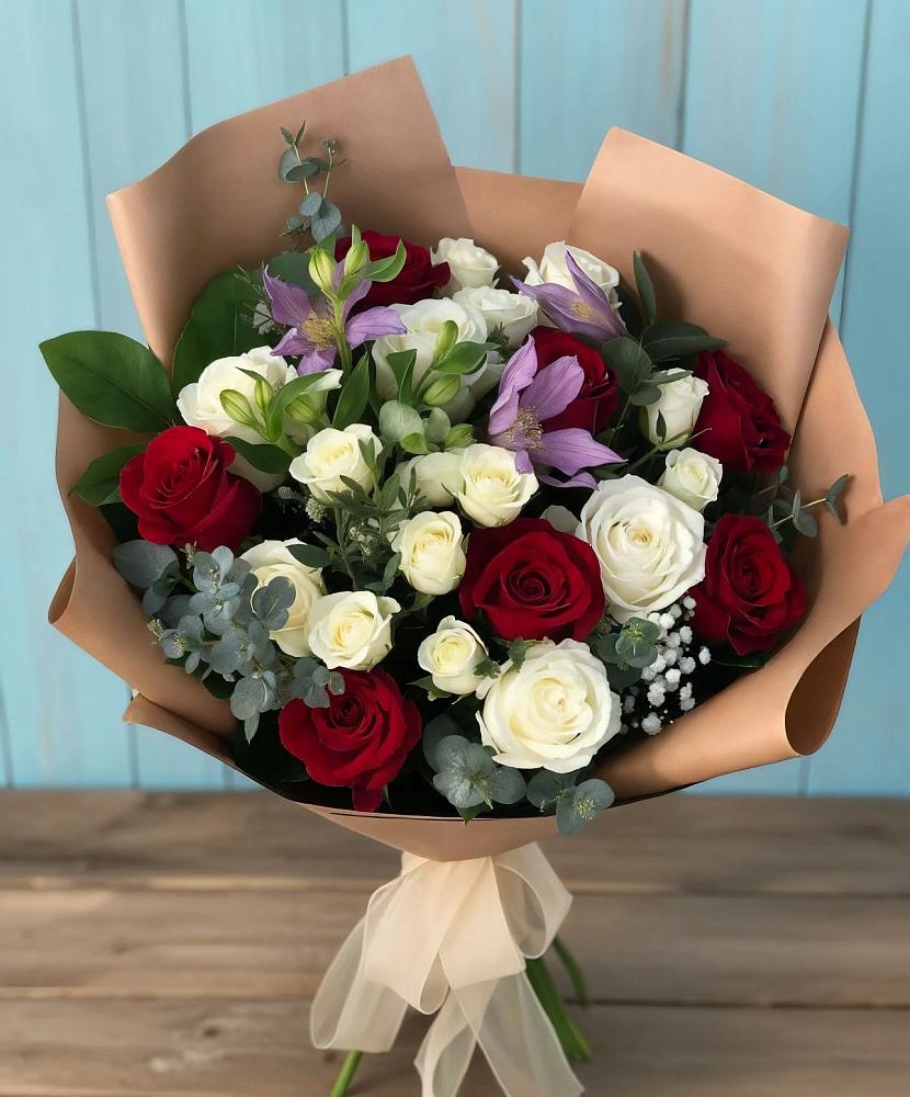 Букет цветов из: Розы и Альстромерии в Подтёсово